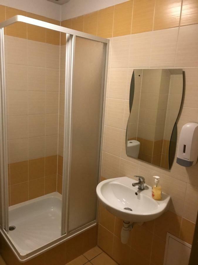 Monastyr Apartments Czestochowa Ngoại thất bức ảnh