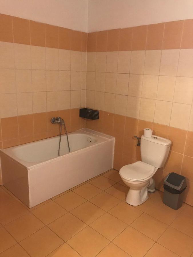Monastyr Apartments Czestochowa Ngoại thất bức ảnh